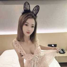 白云新人舌吻--萌萌