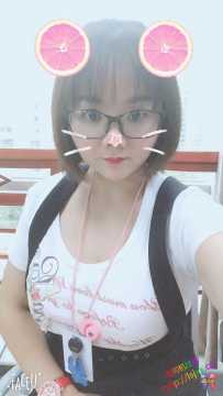 分享一个极品巨乳妹子